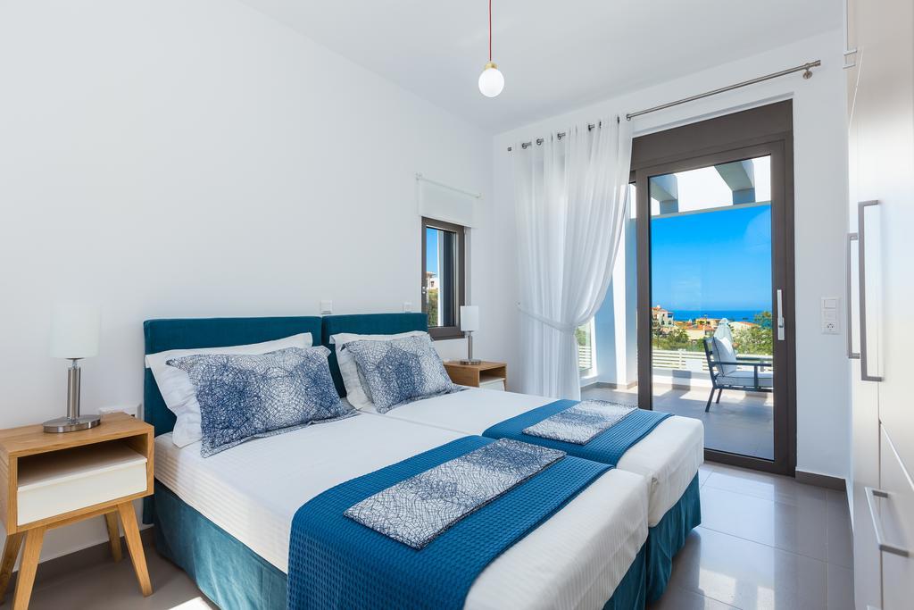 Eolia Iconic Villa, Walking Distance To The Beach, By Thinkvilla Panormos  Exterior photo
