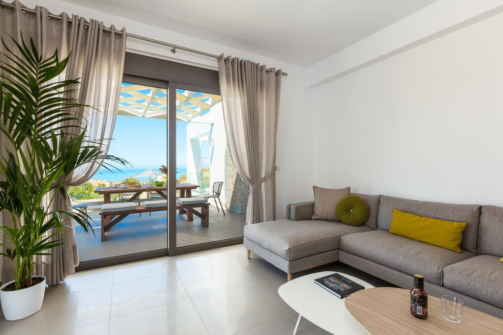 Eolia Iconic Villa, Walking Distance To The Beach, By Thinkvilla Panormos  Exterior photo