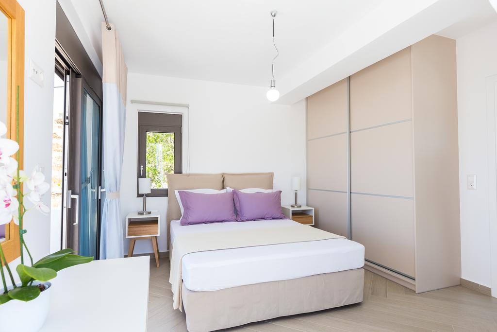 Eolia Iconic Villa, Walking Distance To The Beach, By Thinkvilla Panormos  Exterior photo