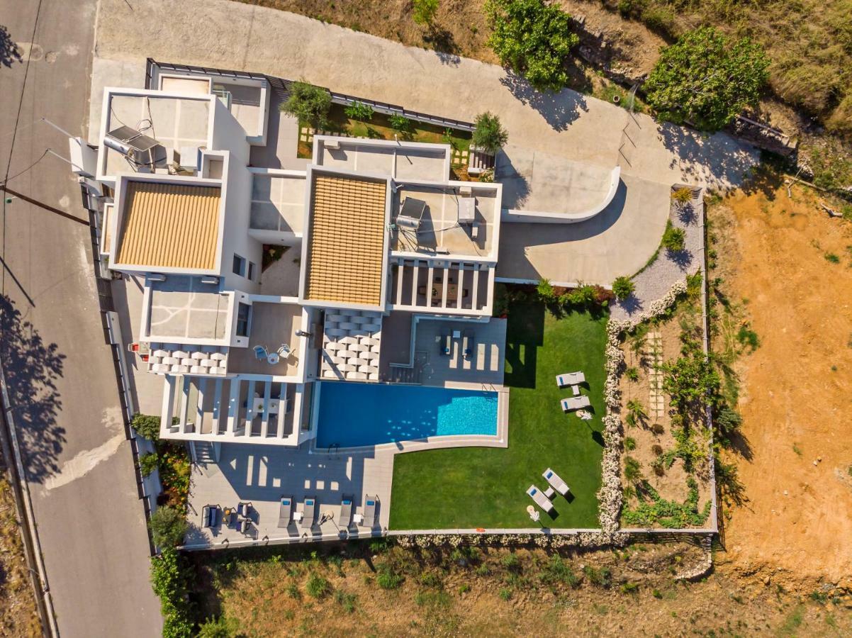 Eolia Iconic Villa, Walking Distance To The Beach, By Thinkvilla Panormos  Exterior photo